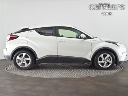 2018 Toyota C-HR 1.8 HYBRID Auto €20,380