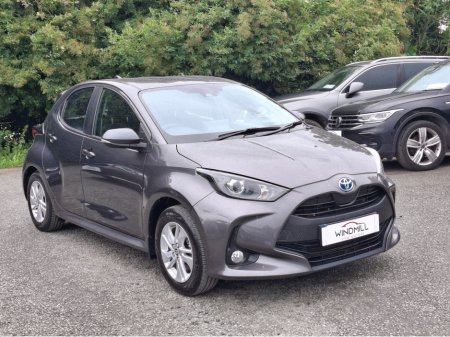 2023 Toyota Yaris 1.5 HYBRID LUNA 4DR €17,950