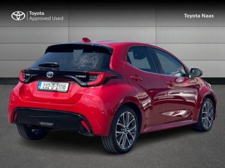 2023 Toyota Yaris YARIS PLATINUM €26,888