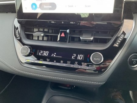 2025 Toyota Corolla 5dr Hatchback - LUNA - Save EUR 5,000 - 1.8 Hybrid - Automatic - Road Tax EUR 180 // Remote Central Locking // Front Electric Windows // Rear Electric Windows // Electric Mirrors // Heated Mirrors €30,695 thumbnail