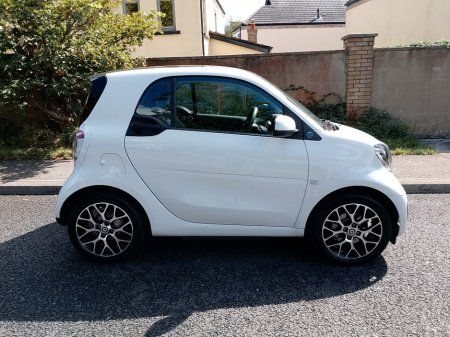 2023 Smart Fortwo Prime Exclusive 82PS *120km Range* €21,950