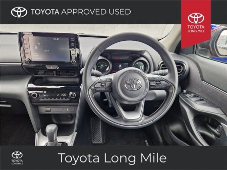 2024 Toyota Yaris Cross 1.5 Hybrid Luna 5dr €28,949 thumbnail