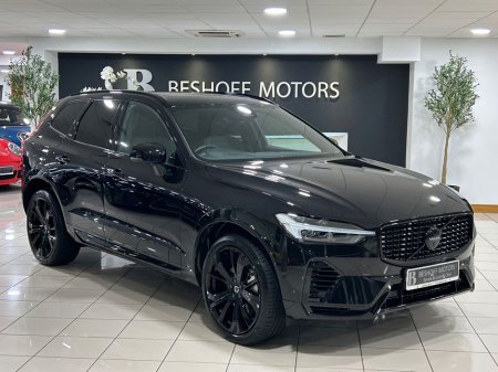 2025 Volvo XC60 T6 PLUS BLACK EDITION AWD=ONLY 3000 MILES//PAN ROOF//AS NEW=VOLVO WARRANTY UNTIL 03/2028=TAILORED FINANCE PACKAGES AVAILABLE=TRADE IN'S WELCOME €64,995