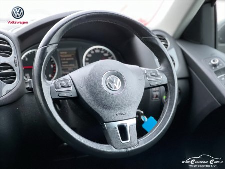 2014 Volkswagen Tiguan SPORT 2.0 TDI MANUAL 6SPEED FWD 110HP 5DR €9,950 thumbnail