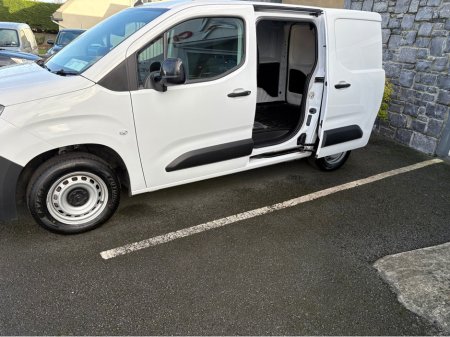 2023 Citroen Berlingo ENT VISION BLUEHDI 10 €23,950 thumbnail