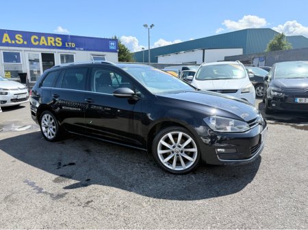 2015 Volkswagen Golf HIGHLINE 1.6 TDI ** COMPREHENSIVE SERVICE HISTORY ** HIGH SPEC IRISH CAR ** REVERSE CAMERA ** SAT NAV ** 2 KEYS ** SUPERB EXAMPLE ** €6,995