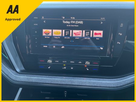 2021 Volkswagen Touareg COMMERCIAL 3.0 TDI 4M 231HP 5 5DR AUTO €49,138 thumbnail