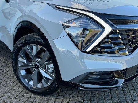 2024 Kia Sportage HEV MY24 €38,950 thumbnail