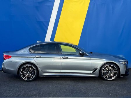 2019 BMW 5 Series 530e M-SPORT COMPETITION 2.0 HYBRID // LOW MILEAGE // LEATHER POWERED HEATED M-SPORT SEATS // AMBIENT LIGHTING PACK €31,950