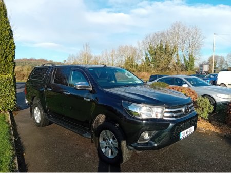 2020 Toyota Hilux DOUBLE CAB SR5 4DR €30,750