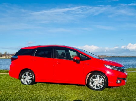 2015 Honda Shuttle 1.5 HYBRID AUTOMATIC   NEW MODEL €10,900
