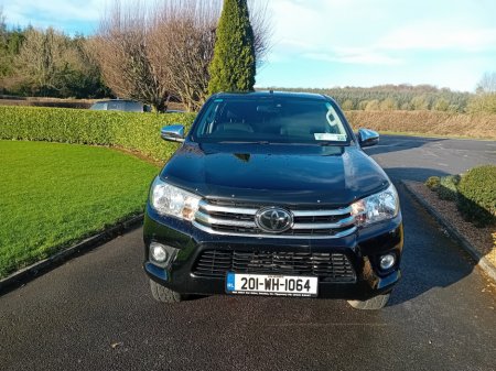 2020 Toyota Hilux DOUBLE CAB SR5 4DR €30,750