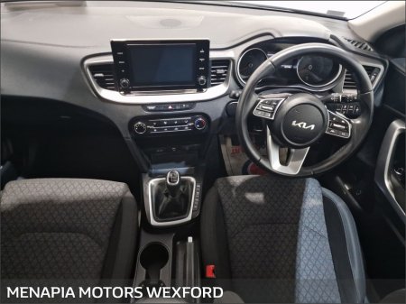 2023 Kia Ceed 1.6 MHEV K2 Diesel €18,995