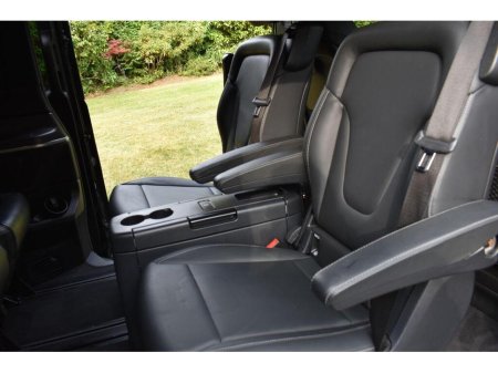 2018 Mercedes-Benz V Class V220 7SEATS 5DR AUTO €49,950 thumbnail