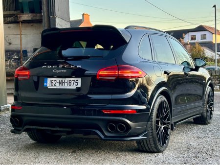 2016 Porsche Cayenne 3.0 D V6 PLATINUM EDITION TIPT S 5DR A €41,950