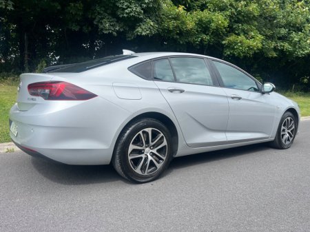 2018 Opel Insignia 1.6 (110PS) Turbo D ecoTEC SC €8,950
