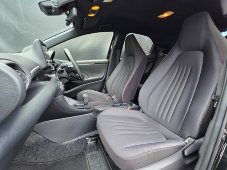 2022 Toyota Yaris  €17,950 thumbnail