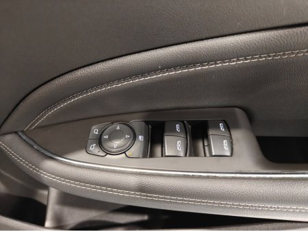 2017 Opel Insignia GRAND SPORT SE 2.0 17 170PS 5DR €10,850 thumbnail