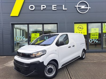 2025 Opel Vivaro  €25,950