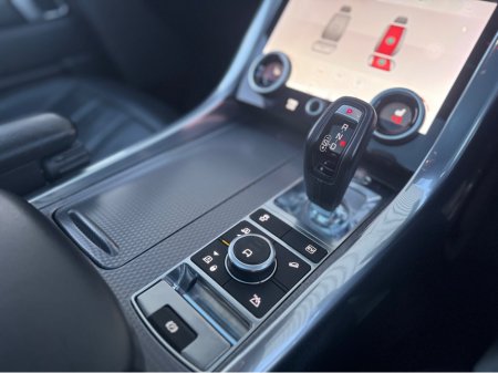 2019 Land Rover Range Rover Sport 2.0 P400E HSE €38,995 thumbnail