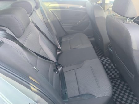 2018 Volkswagen Golf Comfort €16,650 thumbnail