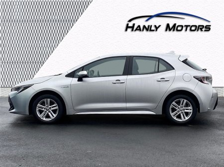 2021 Toyota Corolla HYBRID LUNA H/B AUTO A 4DR €16,995 thumbnail