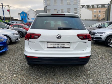 2017 Volkswagen Tiguan 2.0 TDi SE €17,995 thumbnail