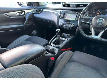 2019 Nissan Qashqai 1.5 DCI SV PREMIUM 115PS NAV SKY VIEW €14,950 thumbnail