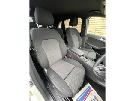 2016 Mercedes-Benz B Class B 180 D STYLE €15,500 thumbnail