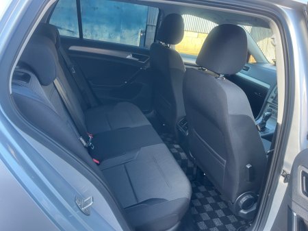 2016 Volkswagen Golf 1.2 COMFORTLINE AUTOMATIC €13,950 thumbnail