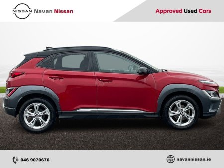 2022 Hyundai Kona 1.0 T-GDI Executive Two Tone Roof €25,950 thumbnail