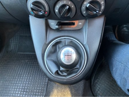 2014 Mazda Mazda2 DE3FS 5DR €7,900 thumbnail