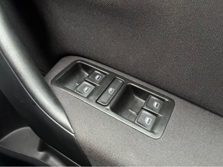 2016 Volkswagen Polo 1.2i TSI Petrol Automatic Comfortline €13,500 thumbnail