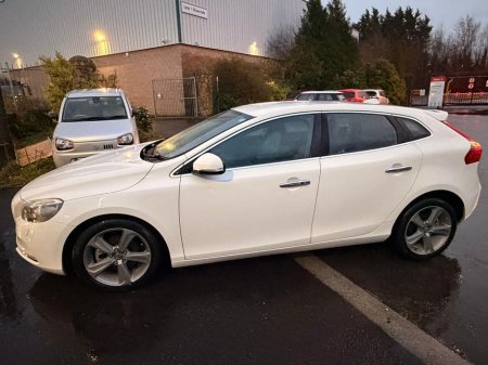 2014 Volvo V40 2.0 D4 ES AUTO €10,499 thumbnail