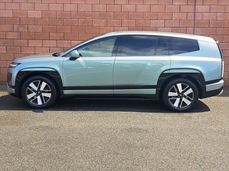 2025 Hyundai Ioniq 9 Platinum Model Rear Wheel Drive 110 k/wh battery 2.49 % finance rate until end of 2025 save over €10,000 euro now €71,750