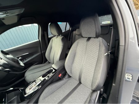 2024 Peugeot 2008 ALLURE - ELECTRIC - AUTO - 12M WARRANTY - CAR: 1601 thumbnail