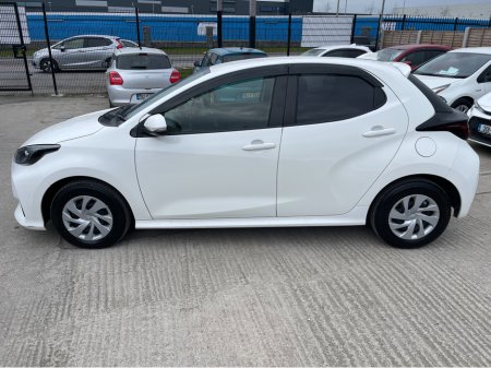 2020 Toyota Yaris (Very Low Km's) 1.0 AUTOMATIC 5DR MODEL  www.bolandscarcentre.ie €14,900