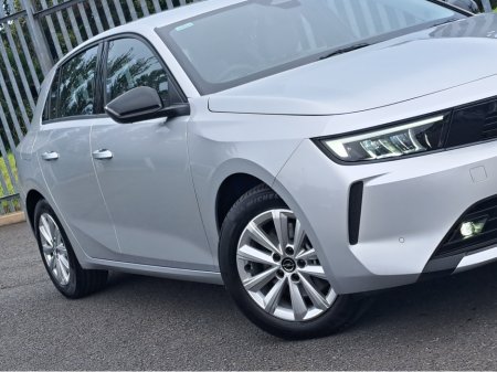 2024 Opel Astra SC 1.5TD 130PS 8 SPEED AUTOMATIC €27,950 thumbnail