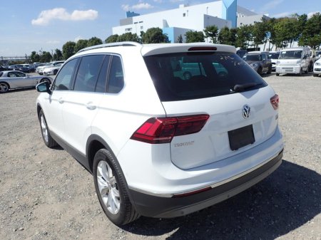 2019 Volkswagen Tiguan TDI 4Motion Highline thumbnail