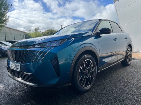 2024 Peugeot 3008 1.2 MHEV PureTech 136bhp eDCS6 Allure €38,900