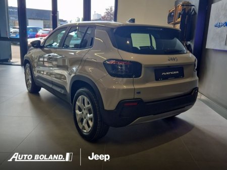 2025 Jeep Avenger Altitude BEV €32,950