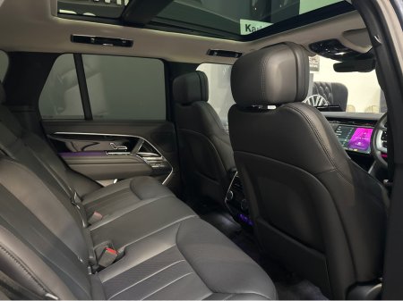 2025 Land Rover Range Rover P460 E-HYBRID HIGH SPEC NEW €149,950 thumbnail