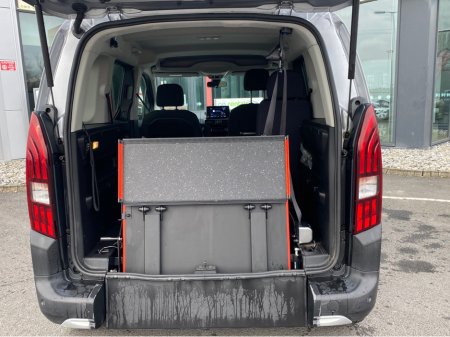 2023 Peugeot Rifter Wheelchair Accessible SWB manual €23,500 thumbnail