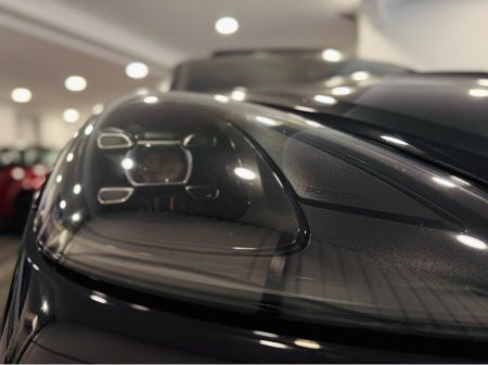 2019 Porsche Cayenne V6 E-HYBRID AUTO €59,899 thumbnail