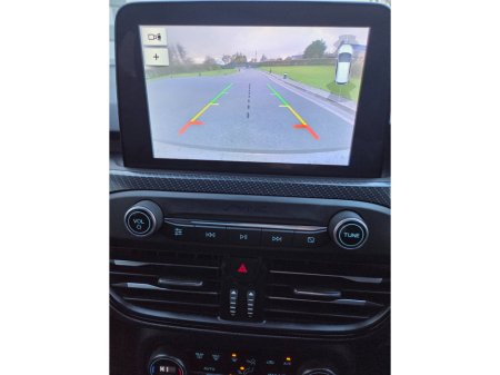 2019 Ford Focus 1.5 TDCi 120PS ST-Line Powershift €18,950 thumbnail