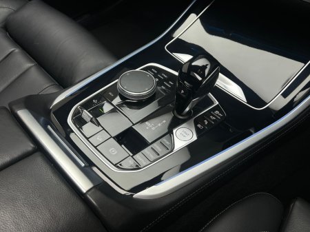 2022 BMW X5 45E M SPORT XDRIVE €66,990 thumbnail