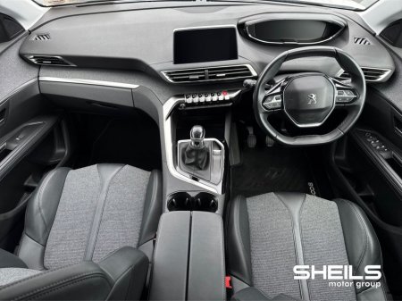 2020 Peugeot 5008 1.2 PureTech 130bhp Auto Allure €24,945