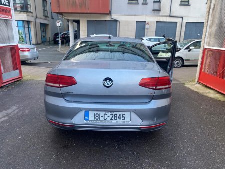 2018 Volkswagen Passat CL 1.6 TDI MANUAL 6SPEED FWD 120HP 4DR COMFORTLINE 4 €11,500 thumbnail