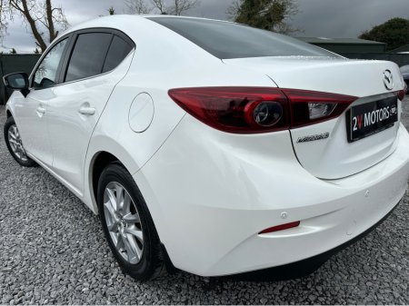 2016 Mazda Mazda3 1.5 D 105PS EXECUTIVE SE 4DR €9,450