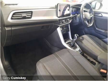 2023 Volkswagen T-Roc Life | 1.0 TSI 110HP €26,850